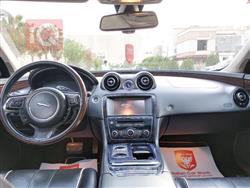 جاكوار XJ